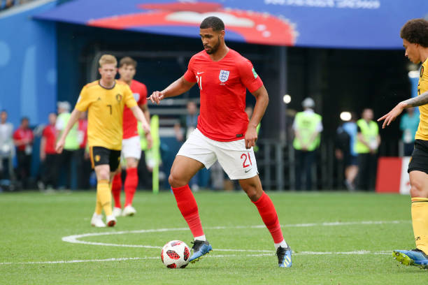 通过在美国 通过在美国