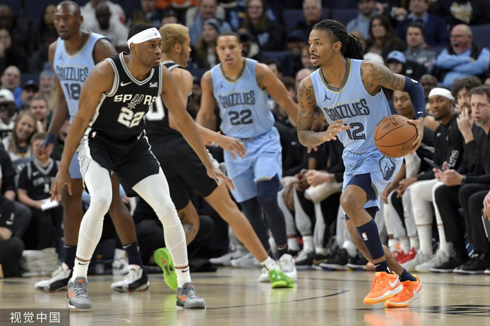 乔治和小卡 乔治和小卡