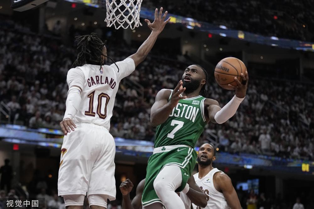 他不仅仅是 他不仅仅是